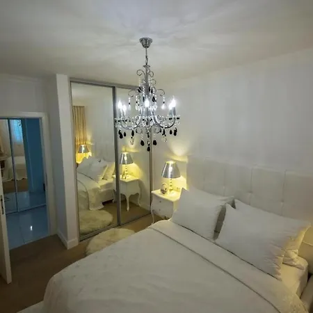 Apartment Vivaldi Deluxe - Three Bedroom With Jacuzzi And Sea View
